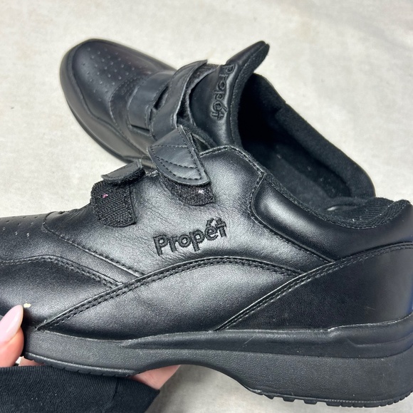 Propet Men’s Size 9.5 Walking Sneakers A - Picture 5 of 5